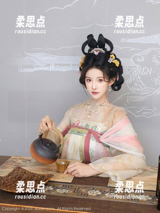 秀人网 - 杨可可coco！油亮，在线高清，无一不让人觉得别有一番滋味！-柔思点