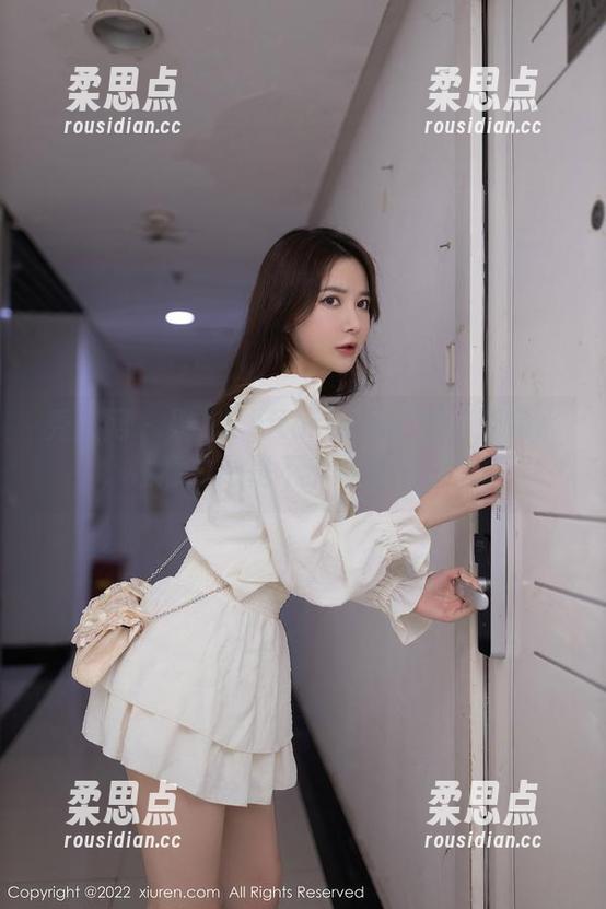 秀人网 - 果儿Victoria最新图集死库水,注意力总是不小心就会游走。-柔思点 秀人网 - 果儿Victoria最新图集死库水,注意力总是不小心就会游走。-柔思点