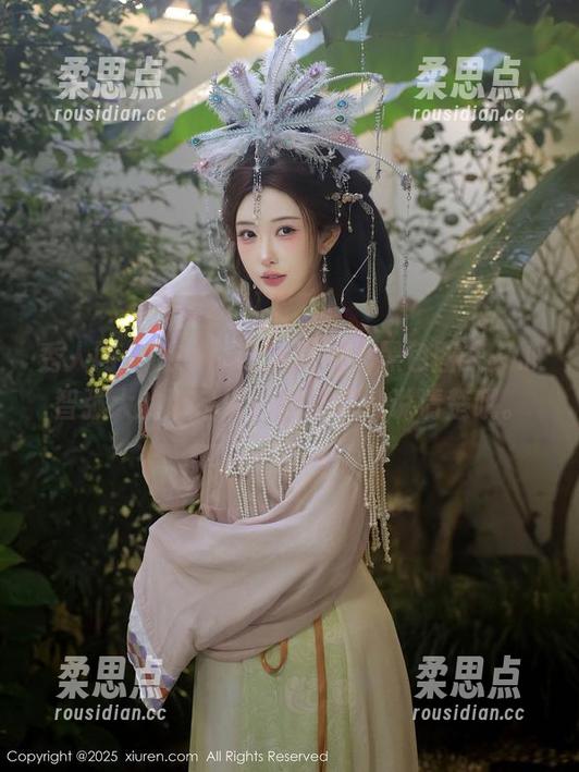 秀人网 - 免费的欧阳妮娜娜黑色图集，心智强大的请自取，别怪我没说清楚哦。-柔思点