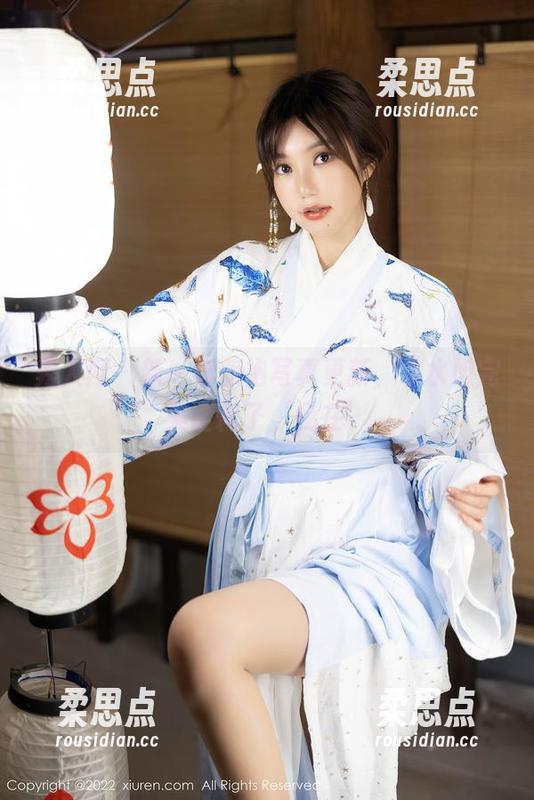 秀人网 - 新一波旗袍写真更新，水水姐完美诠释了‘我在’-柔思点