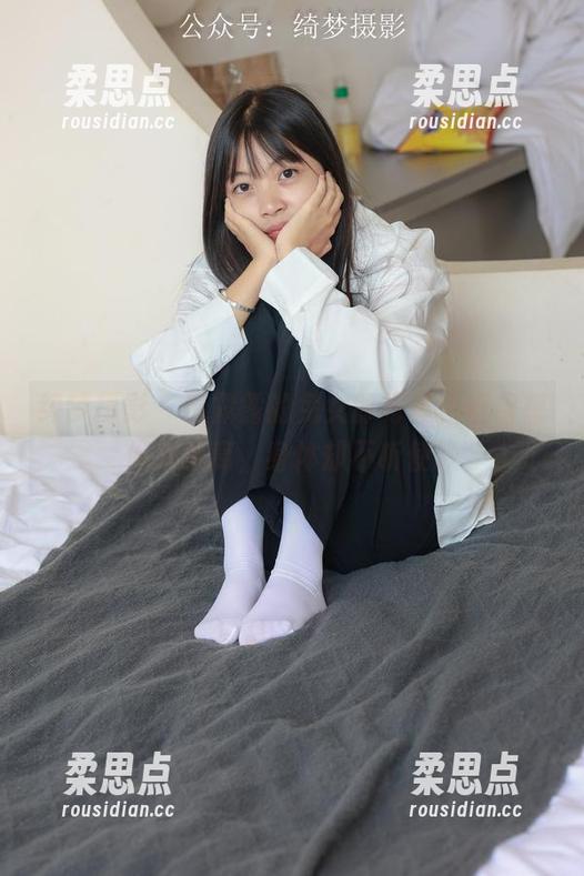绮梦摄影 - 看露露的兔女郎写真，理智想保持距离，身体却不听使唤-柔思点