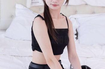 袜啵啵 - 紧急更新！稚予的白丝作品集，油亮到要带太阳镜来哦！