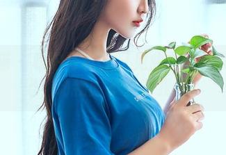 轰趴猫 - 私拍写真里又见曲曲的兔女郎姿势，动物园不会收我吧？