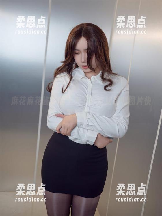 麻花麻花酱真的上天了！空姐福利图片快来抓住！-柔思点