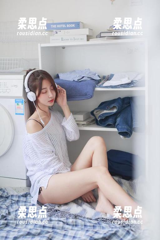 美图时刻：当桐乃穿上体操服，黑川都看呆了！-柔思点